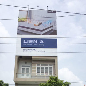 Lắp Đặt Biển Quảng Cáo Tại Cửa Hàng Đệm Lò Xo Liên Á, Hải Dương